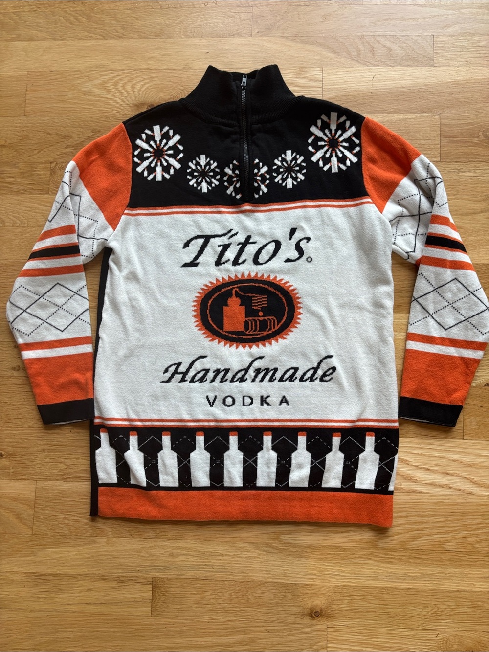 Tito’s Handmade Vodka Austin Texas Holiday 1/4 Zip Sweater 100% Cotton Mens SM